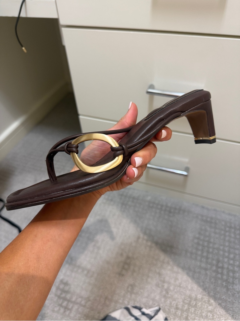 Kenneth Cole Heel Sandal in Dark Brown with Gold Accent 8.5